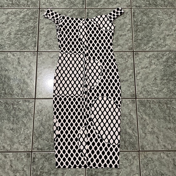 Rubber Ducky Black & White Dress size M - Picture 5 of 6